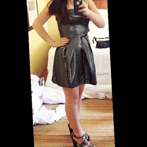 Retro strapless mini dress